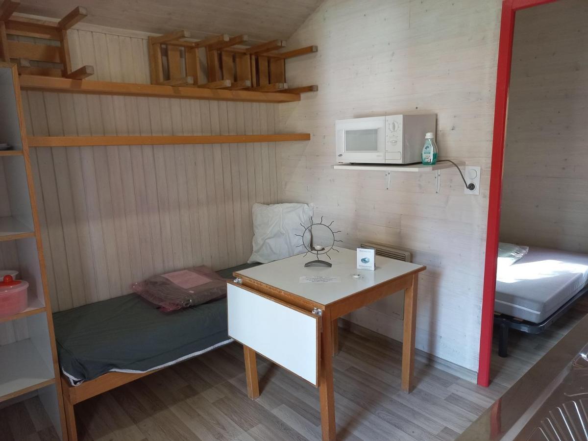 Camping Les Feuilles Chauffailles מראה חיצוני תמונה