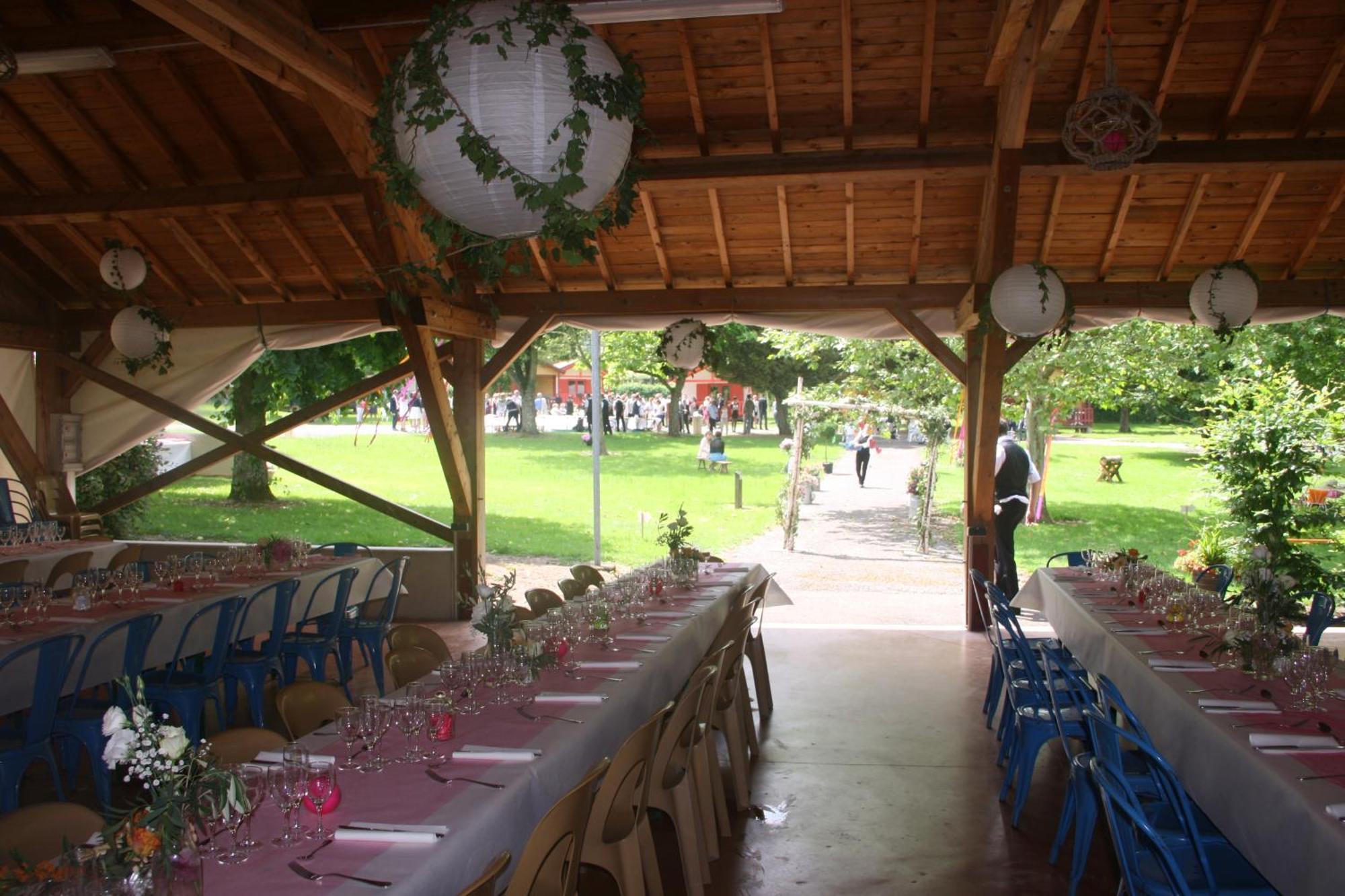 Camping Les Feuilles Chauffailles מראה חיצוני תמונה